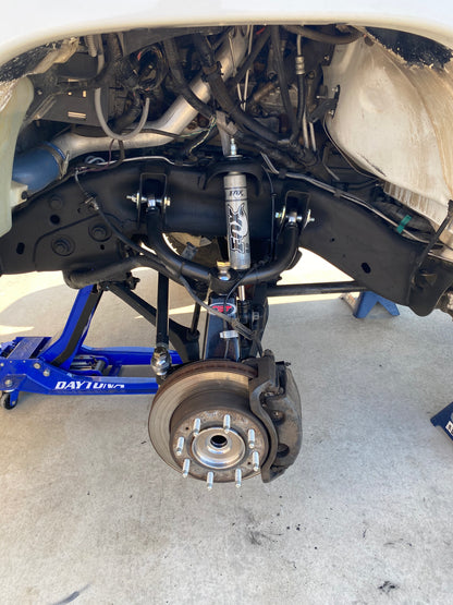 01-10 GM 2500 midtravel kit