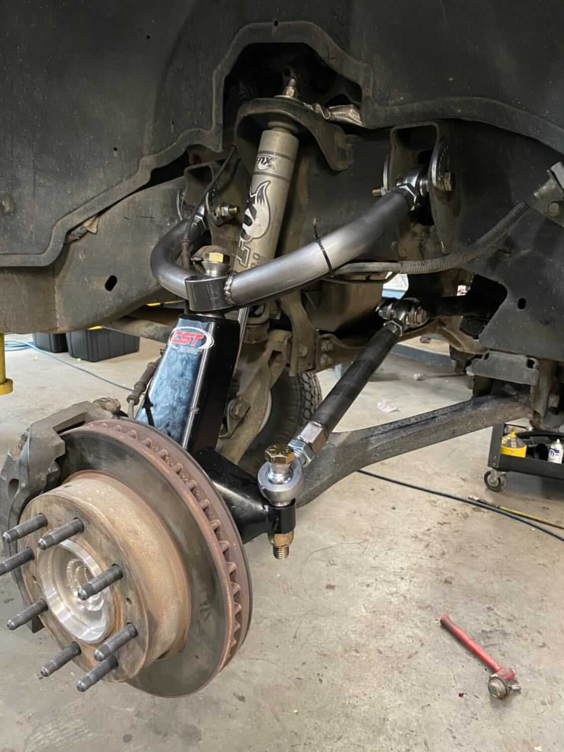 01-10 GM 2500 midtravel kit